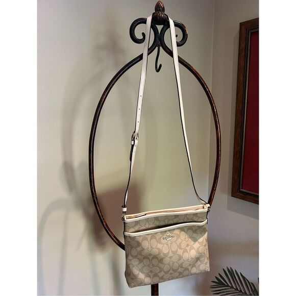 Coach Signature Crossbody Bag - Picture 3 of 9